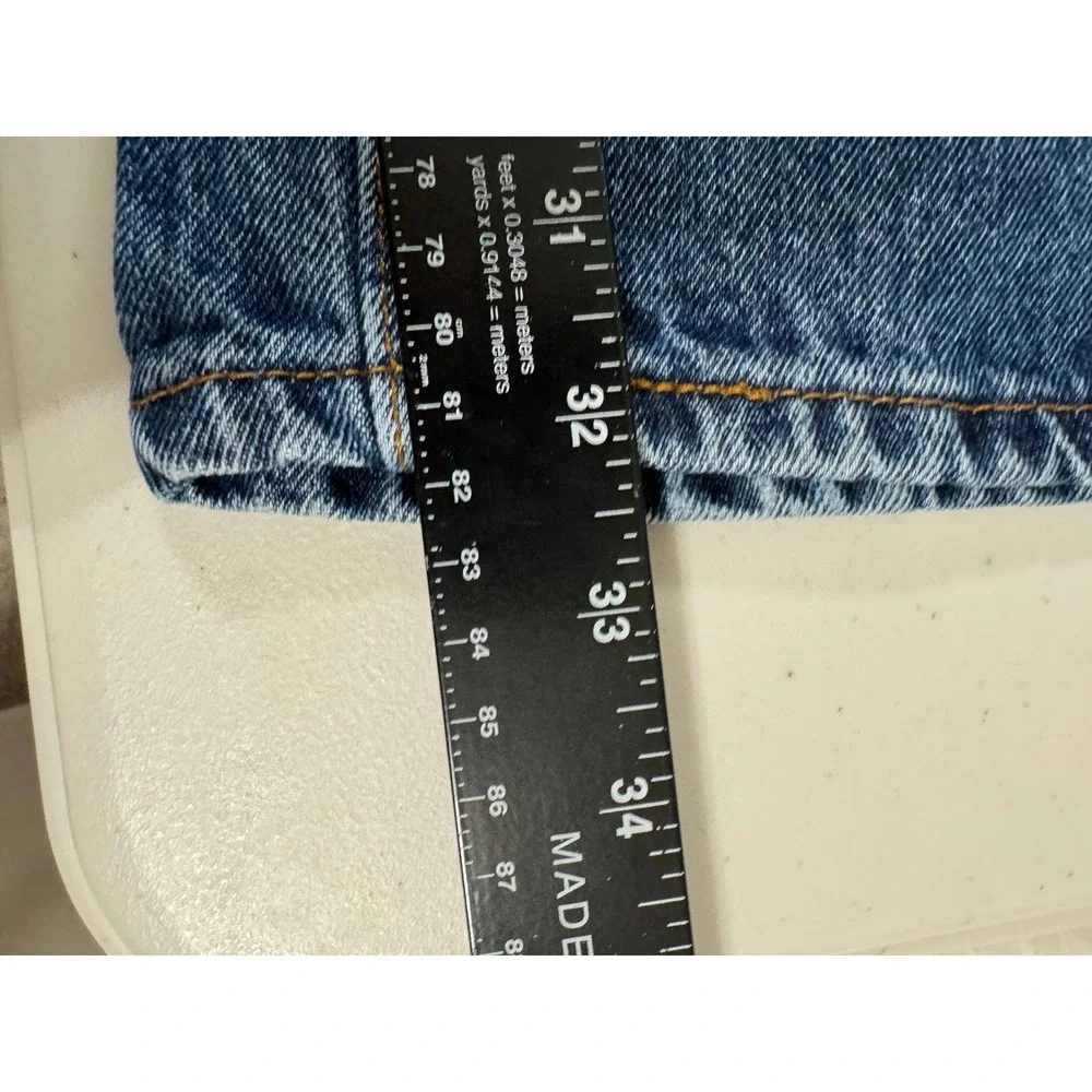 Levi's Jeans Mens 30x32‎ Blue 505 Regular Fit Straight Leg Medium Wash Denim